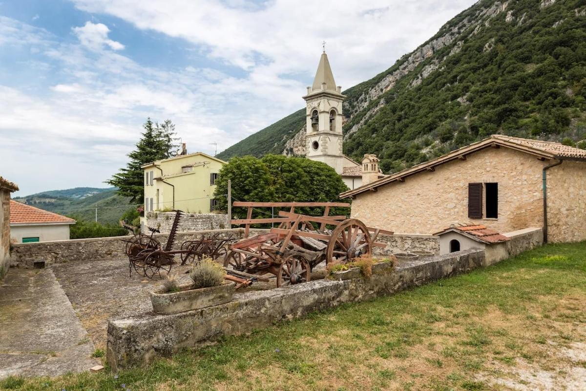 Casa Ridente Nella Valle Del Menotre Con Giardino Pale Bagian luar foto