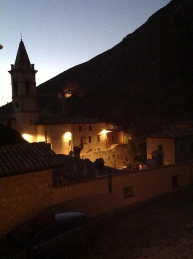 Casa Ridente Nella Valle Del Menotre Con Giardino Pale Bagian luar foto