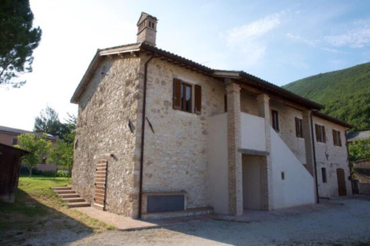 Casa Ridente Nella Valle Del Menotre Con Giardino Pale Bagian luar foto